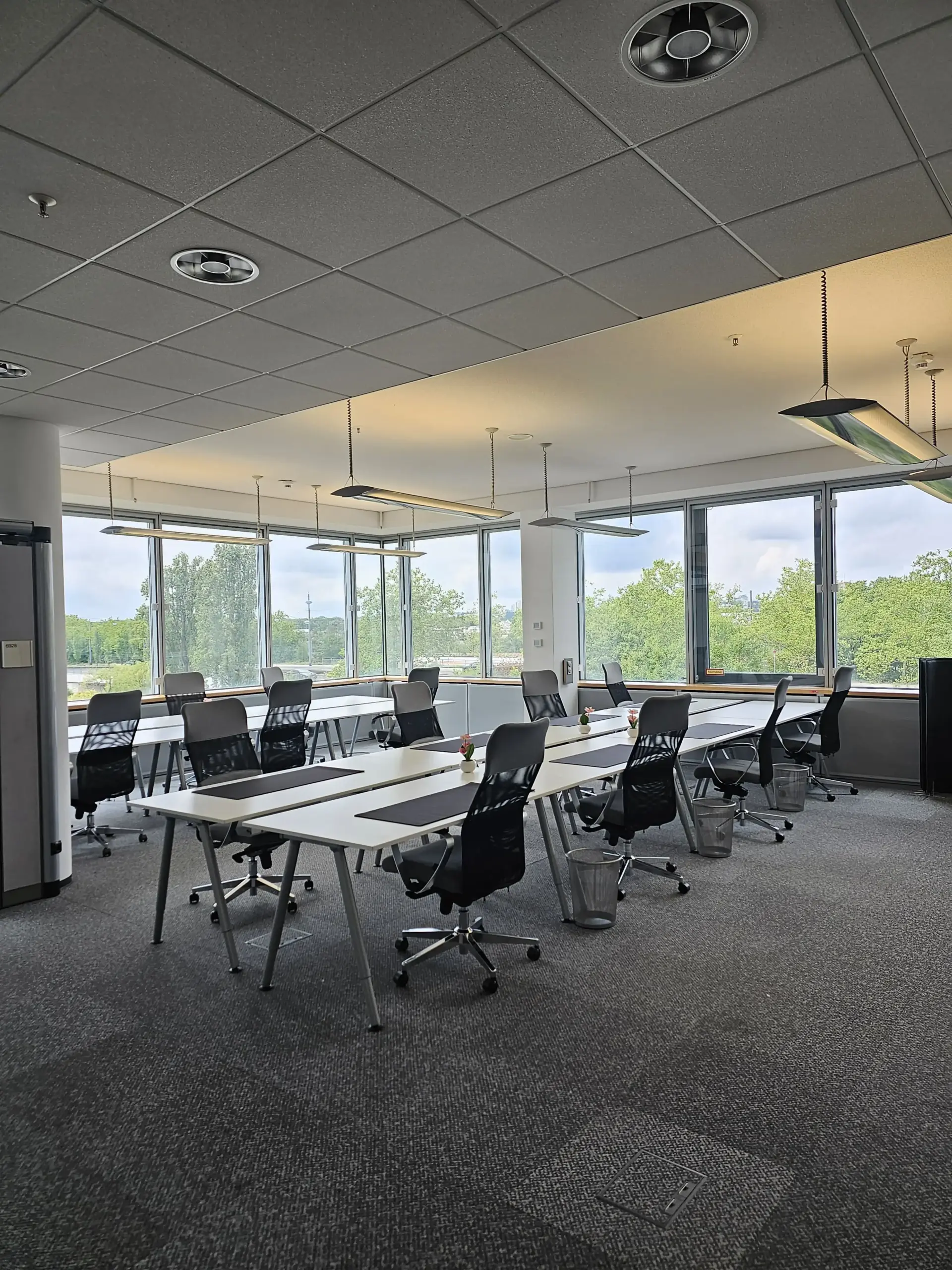 Coworking fester Arbeitsplatz in Frankfurt